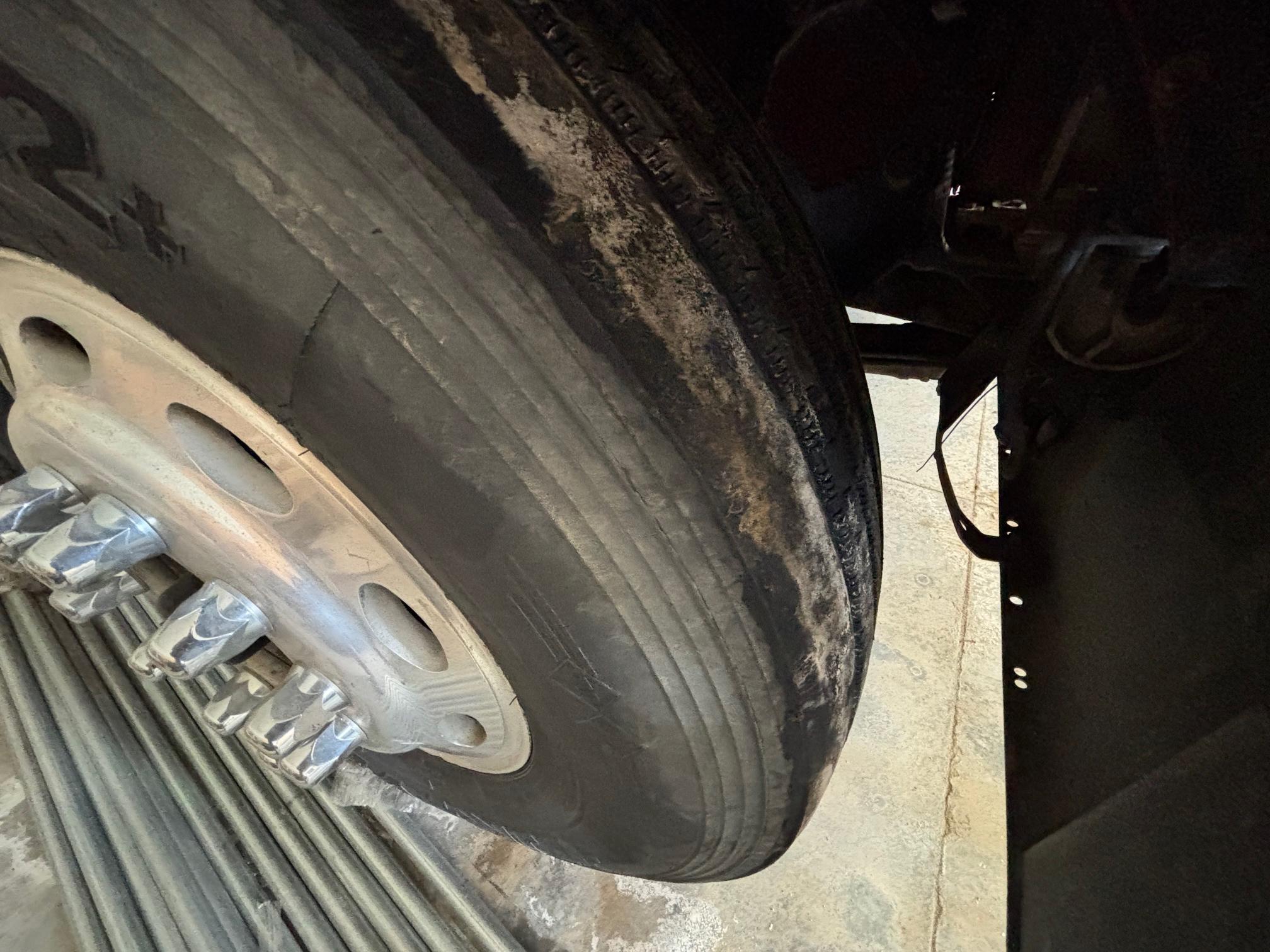 2004 PETERBILT 379 - Image 18